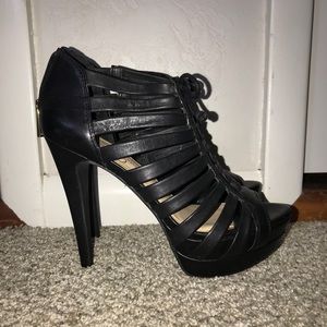Jessica Simpson black heels